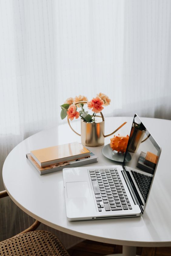 The 7 things you need to know in order to become a successful translator